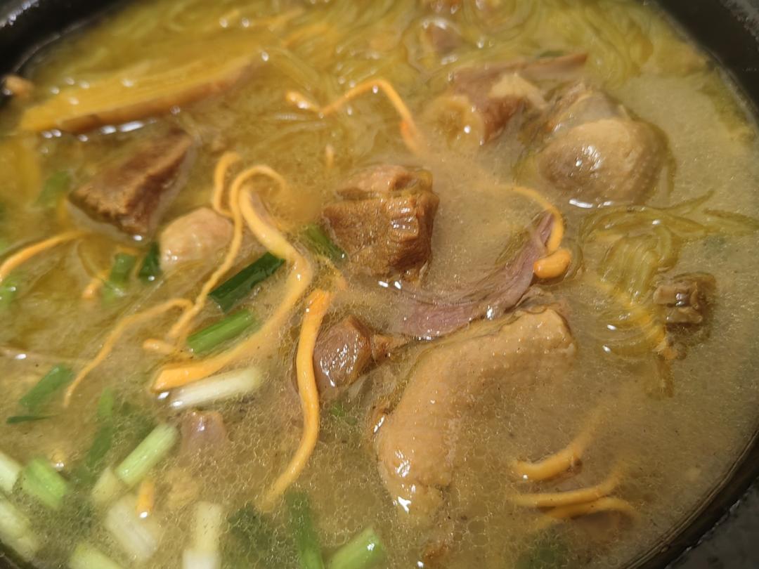 这么做老鸭，保证你待客很有面子😎😎高压锅老鸭，汤奶白待客之尚品