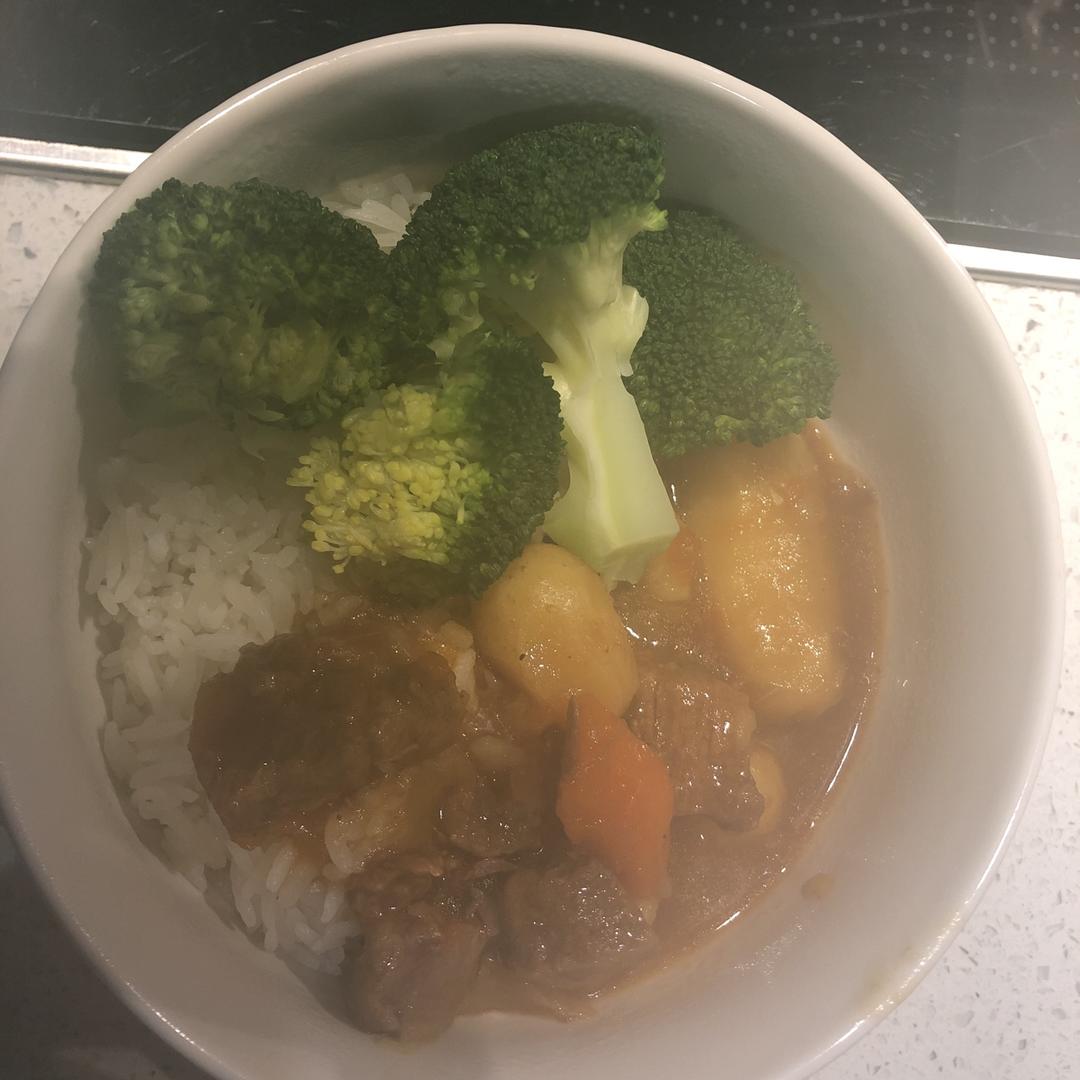 番茄土豆炖牛腩