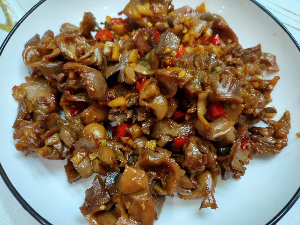 小米椒爆鸡胗