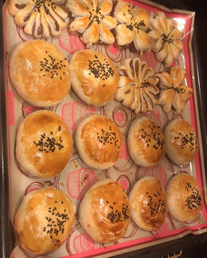 豆沙菊花酥