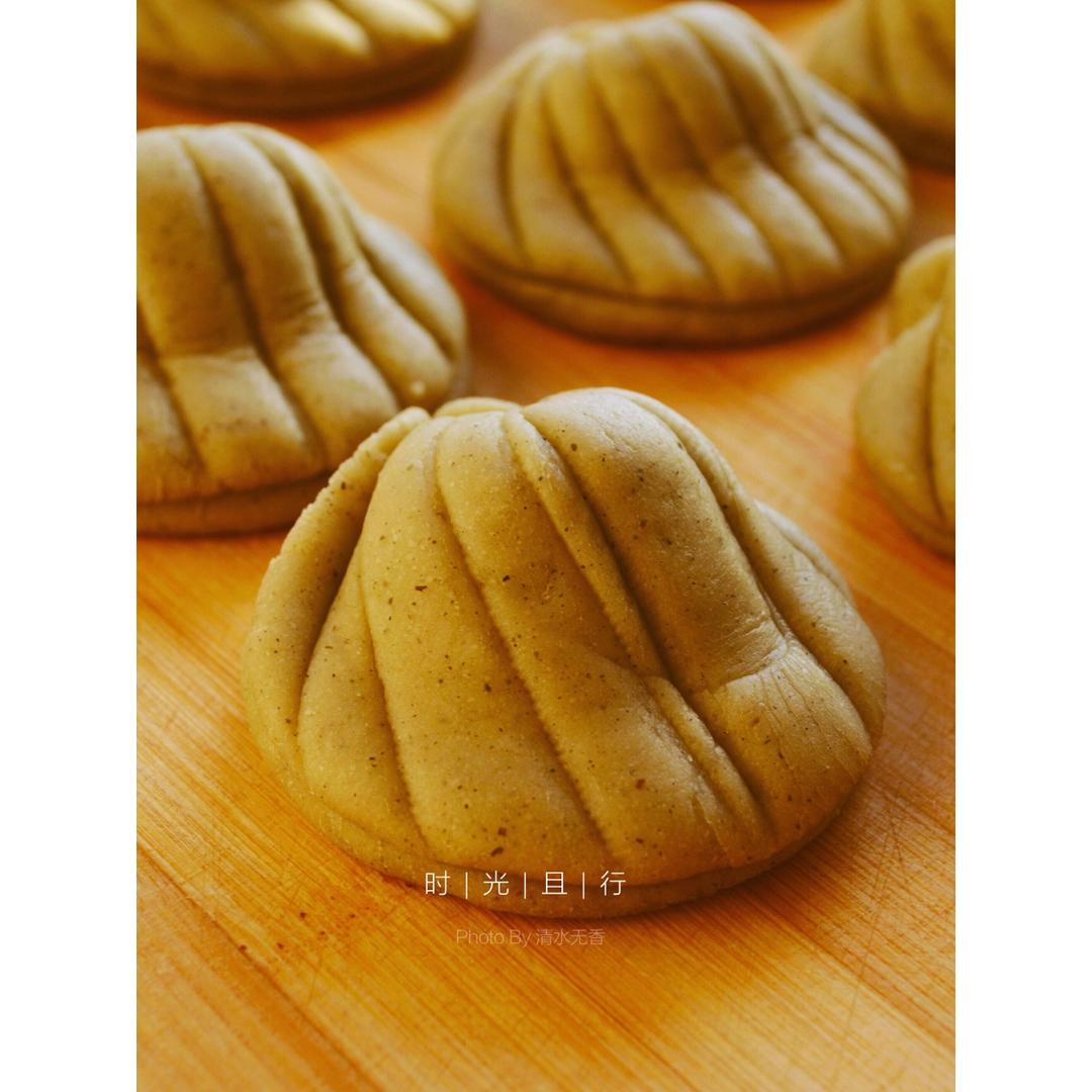 贝壳馒头（奶香芝麻糊馒头）