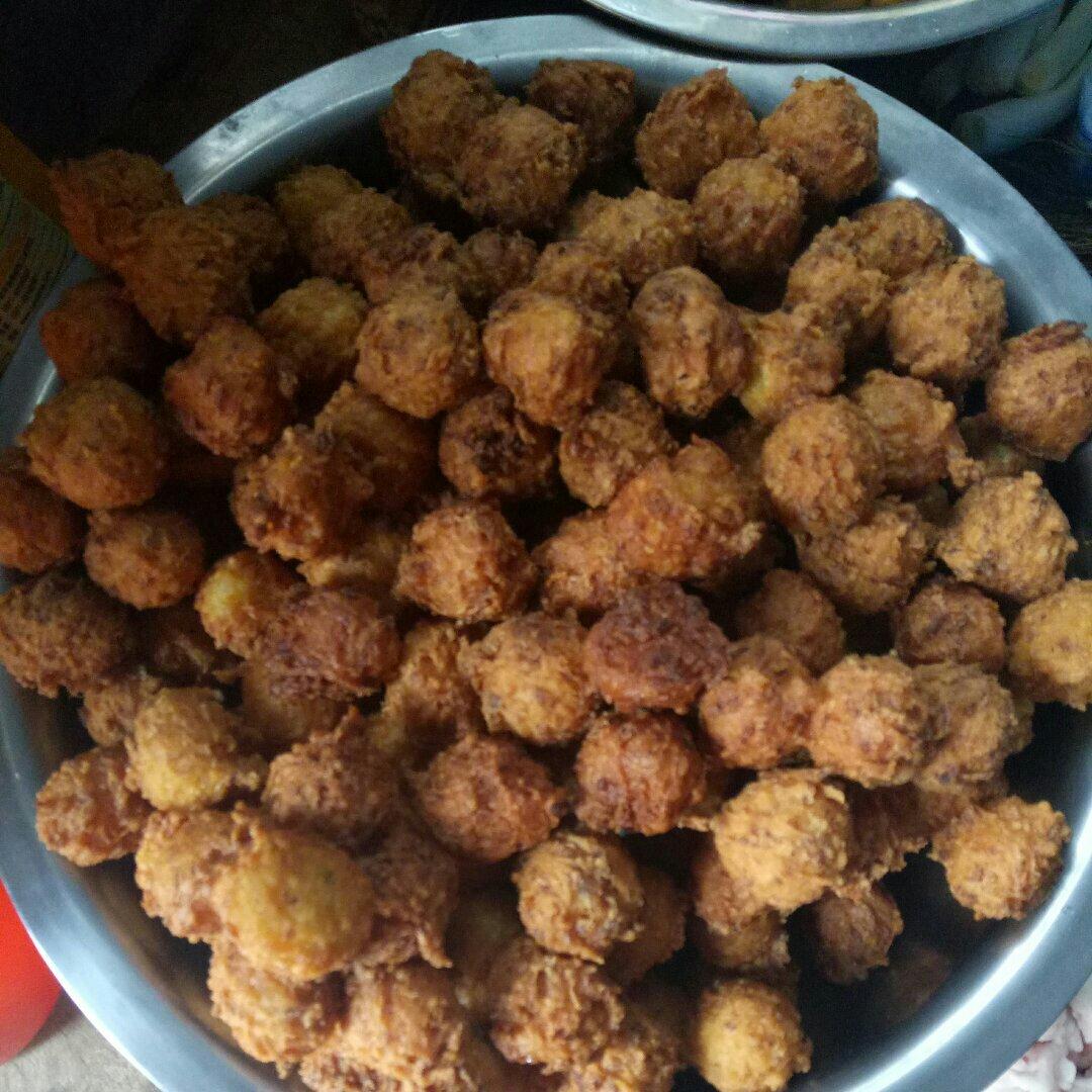 手机用户5176h876做的炸丸子