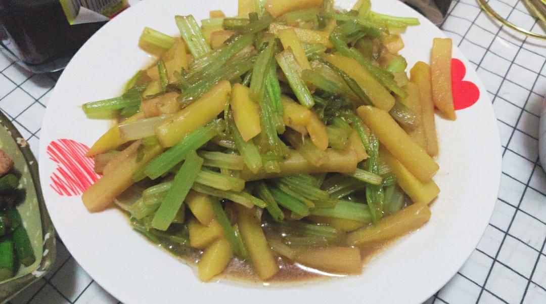 西芹土豆条