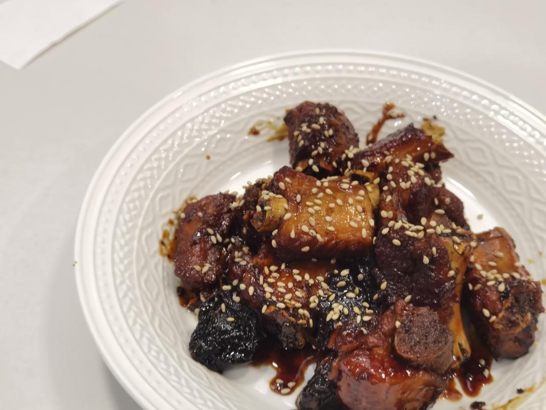 酸酸甜甜的梅子酱排骨