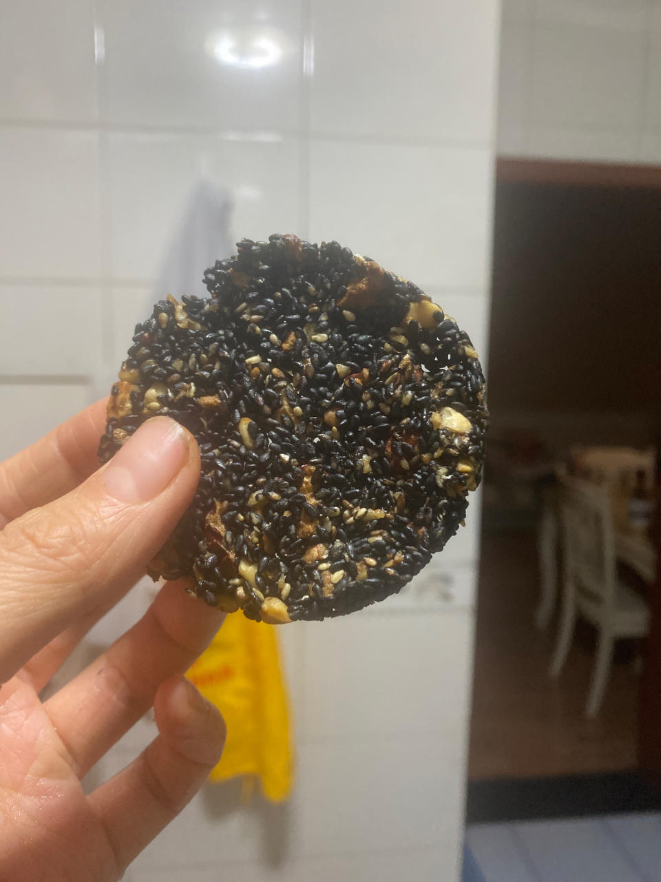 无油无蔗糖养生小零食，芝麻红枣核桃脆饼