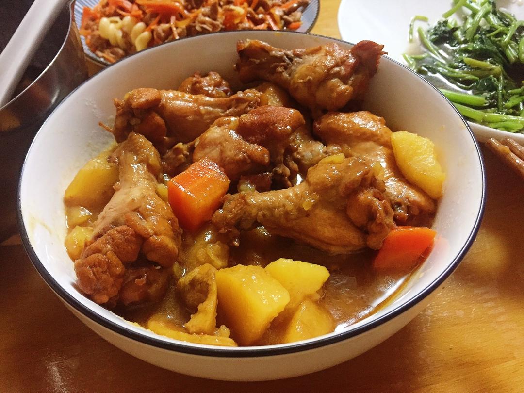 土豆炖翅根