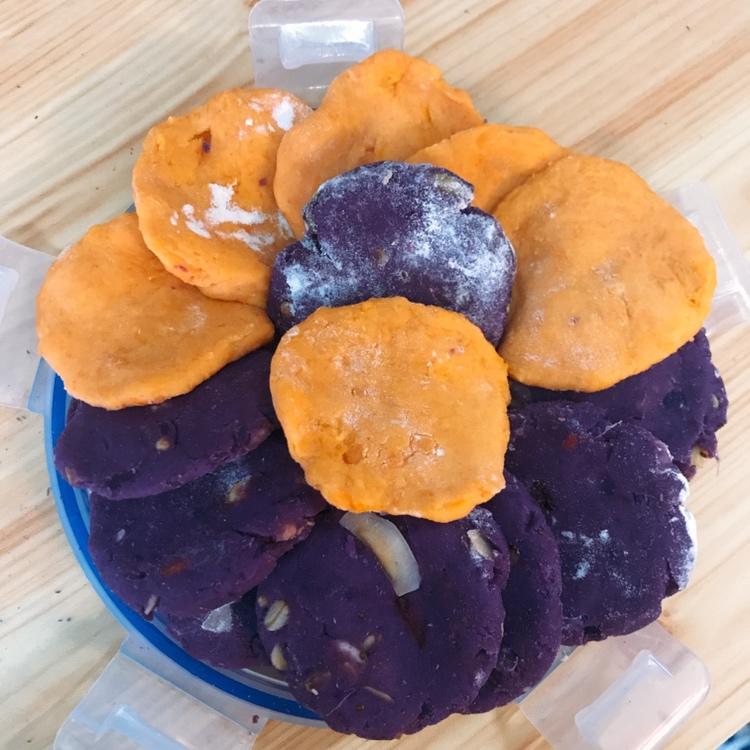 紫薯芝麻饼