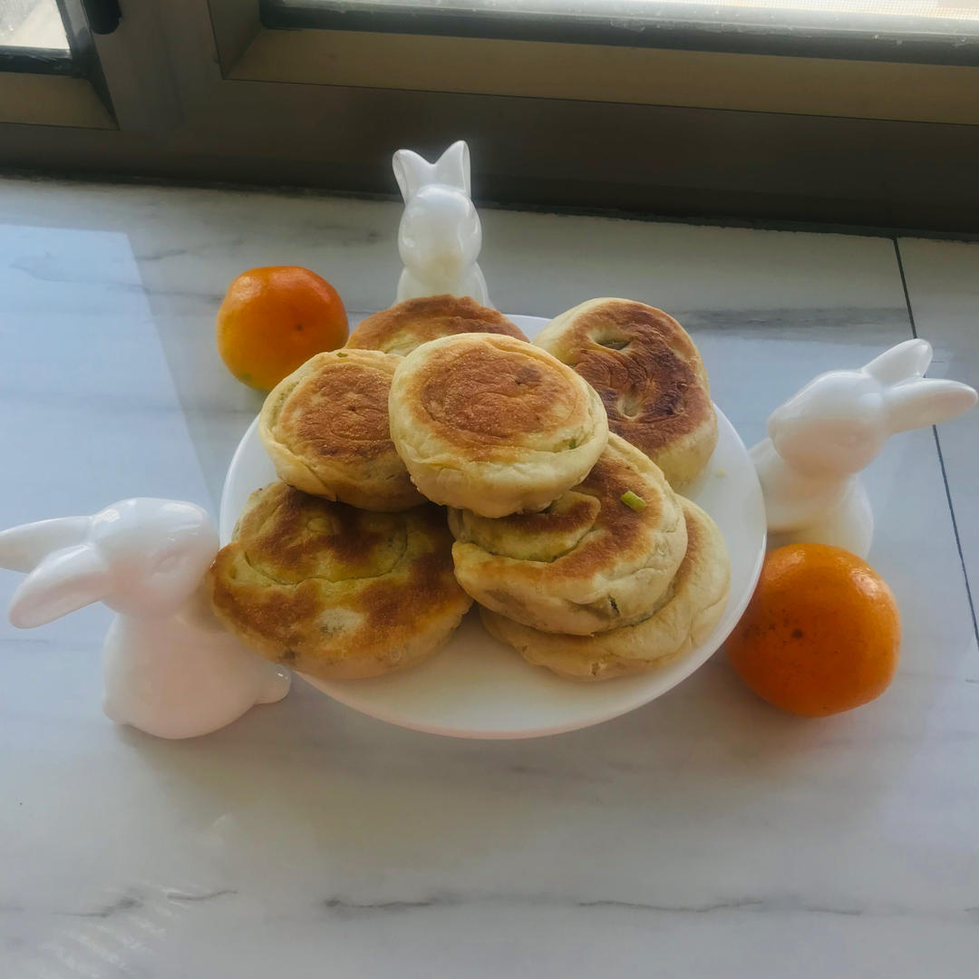 完美复刻早餐店里的葱花饼，好吃超松软！