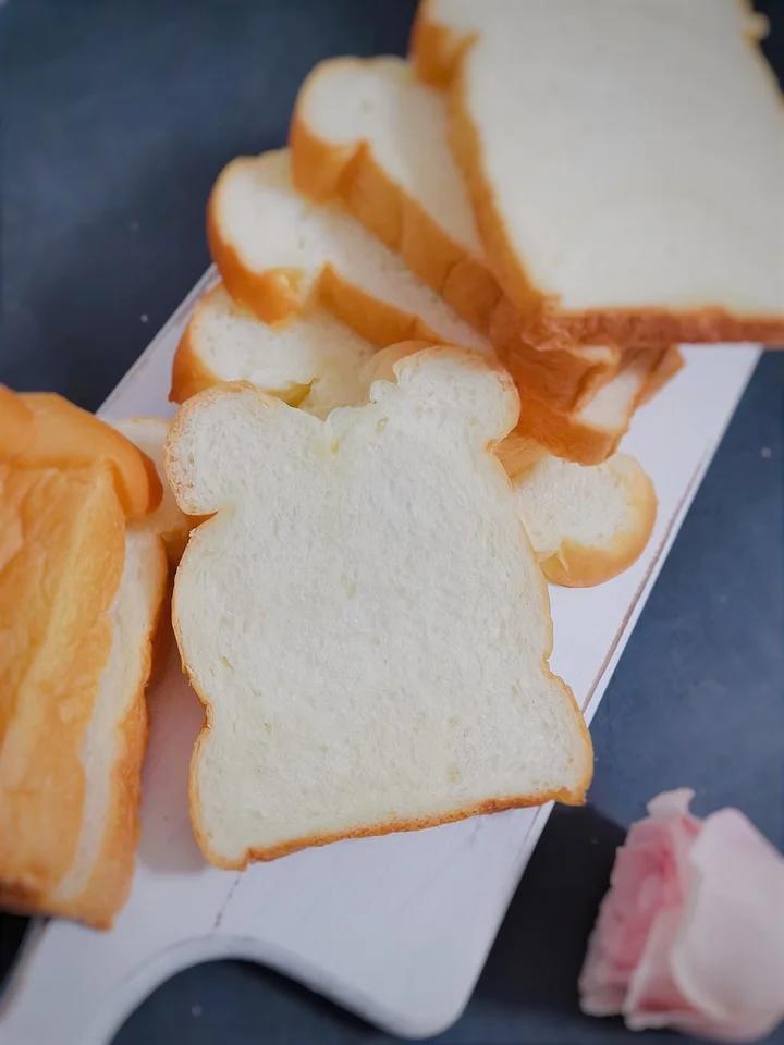 鲜奶液种超熟吐司
