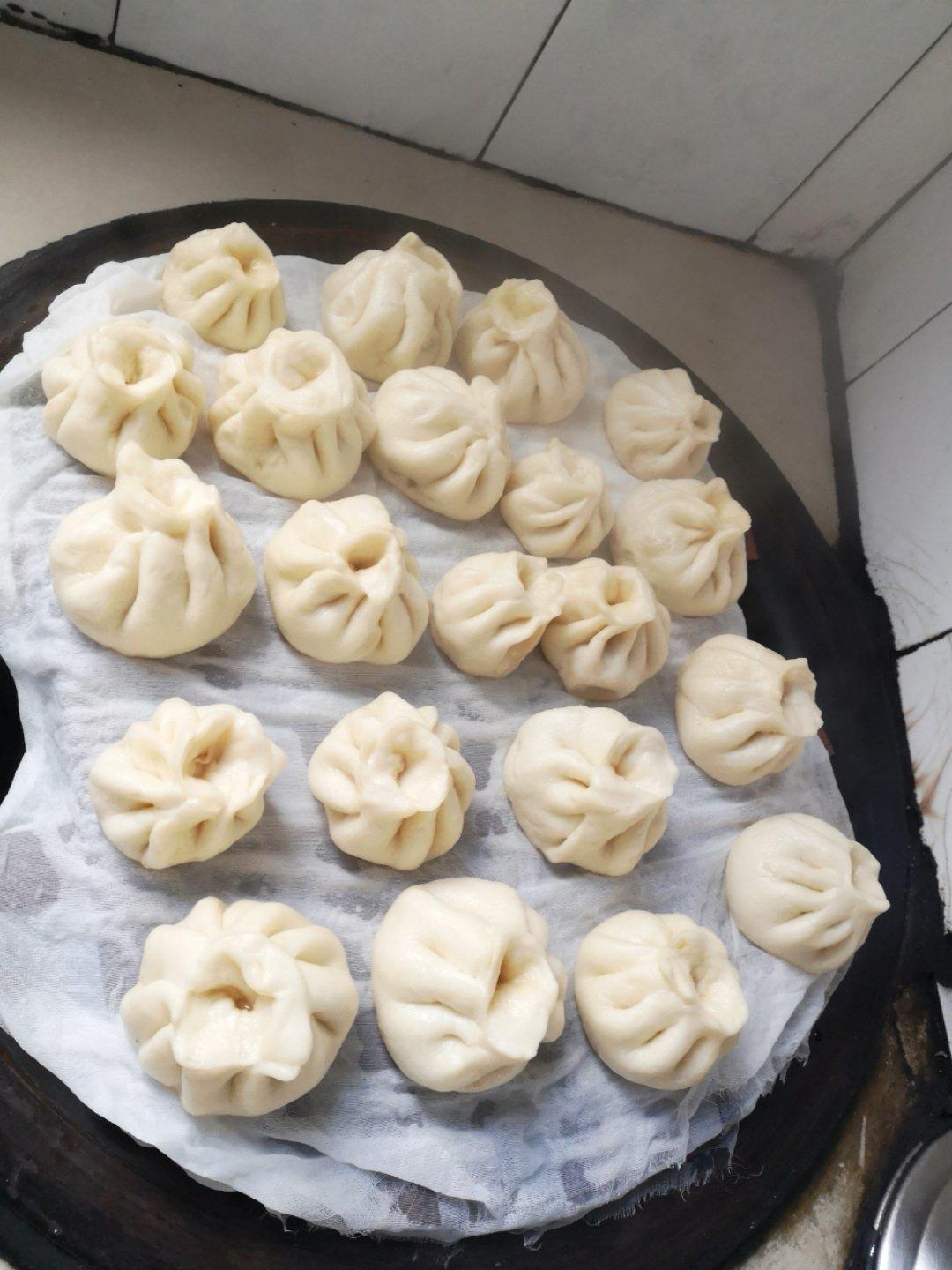 鲜肉包子