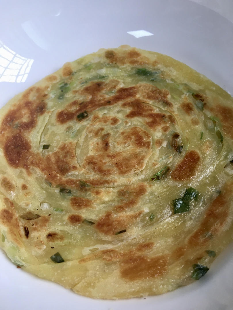 家常鸡蛋葱油饼 凉了也不硬 外酥里软 媲美早餐店 附细节视频详解