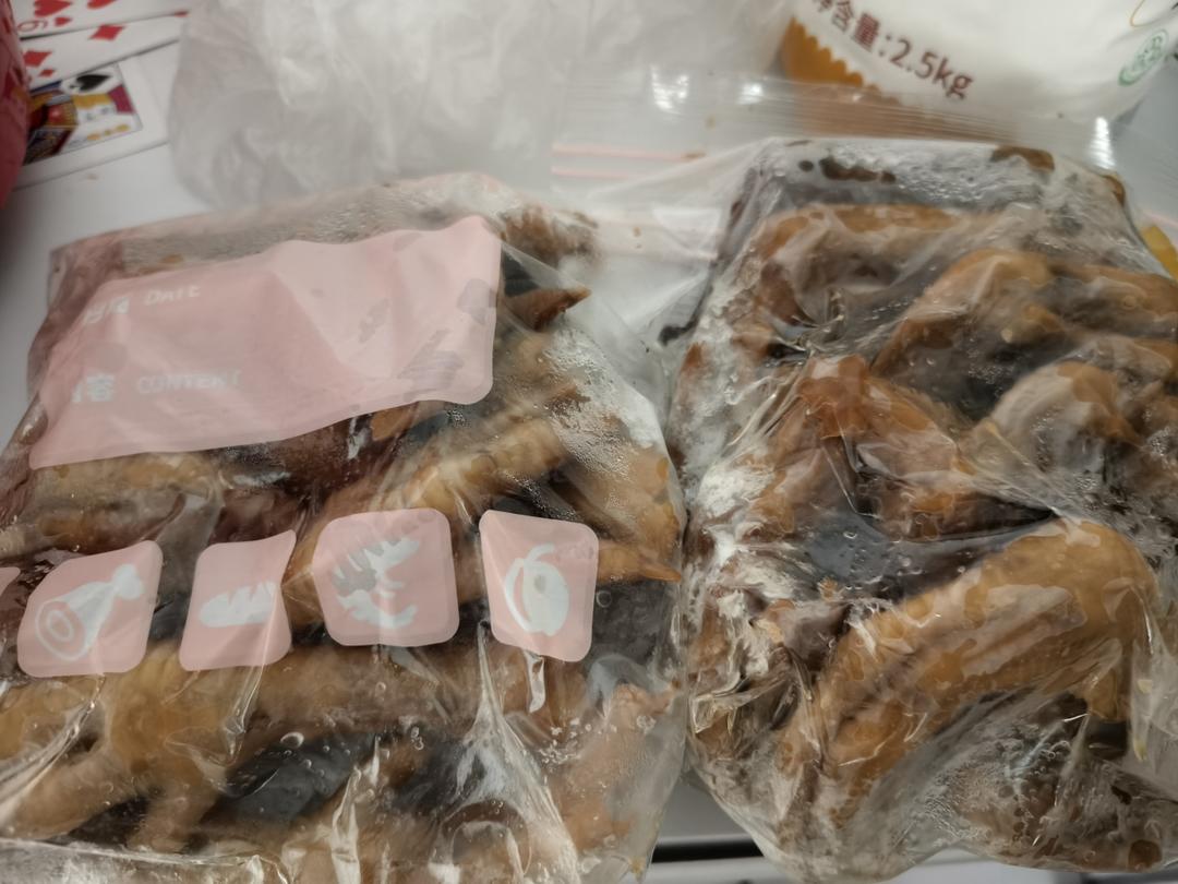 卤鸭货/卤鸭板肠/麻辣脆弹筋道