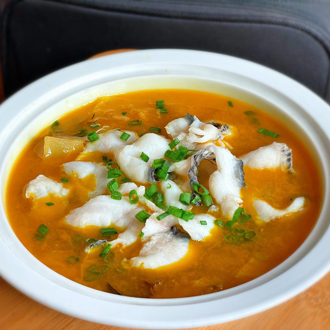 酸辣鲜香金汤酸菜鱼