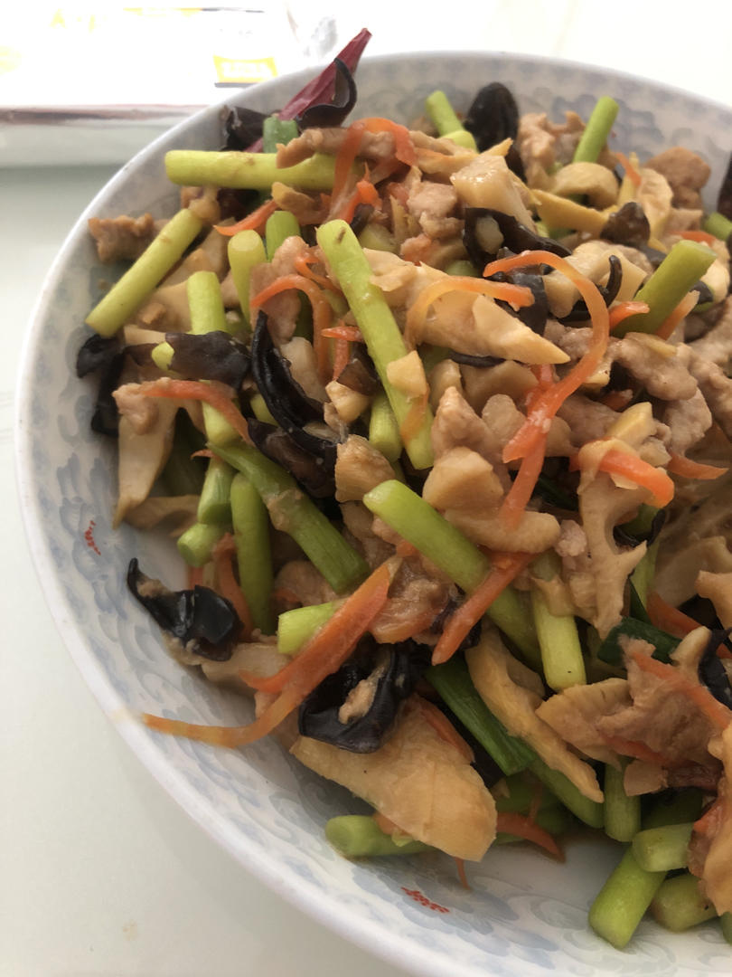 厨师长教你：“鱼香肉丝”的老式做法，味道很赞先收藏了