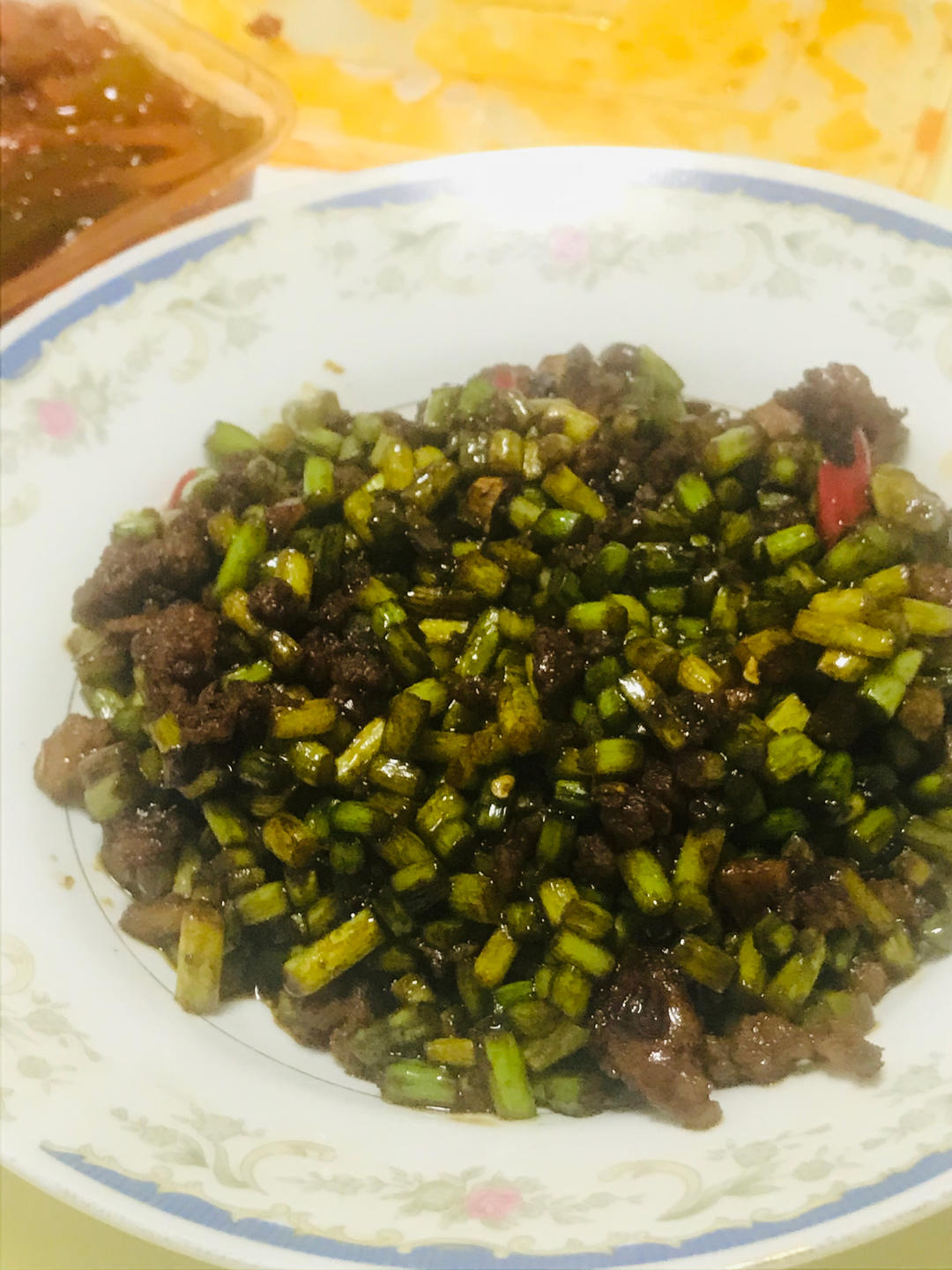 蒜苔炒肉末，三碗米饭都不够吃