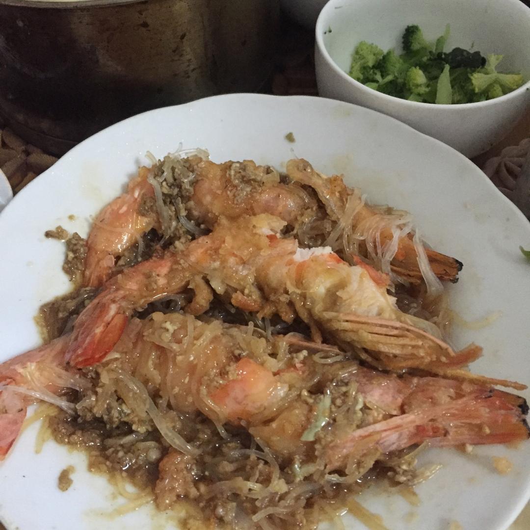 蒜蓉粉丝蒸大虾