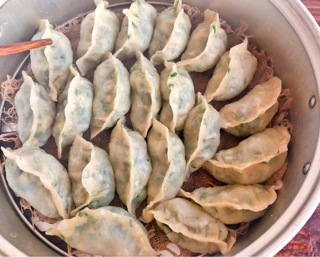 妈妈牌纯素茴香鸡蛋蒸饺（另韭菜豆腐粉条馅）