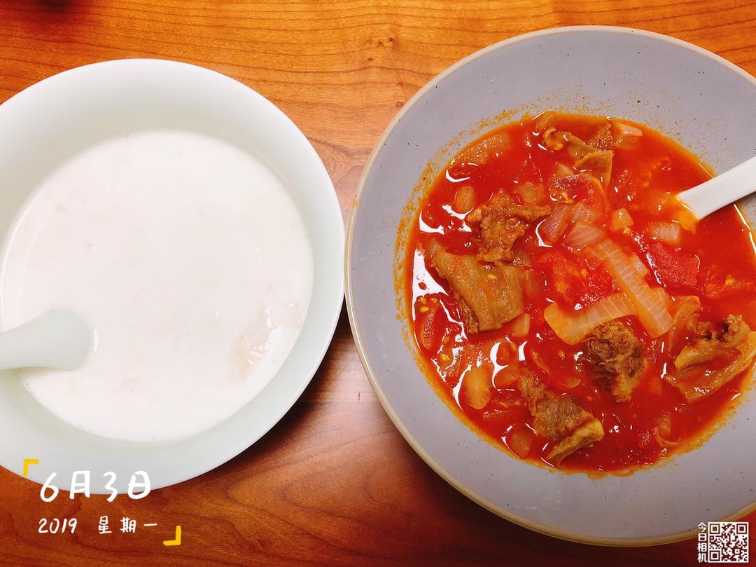 懒人版一人食：洋葱番茄肥牛锅