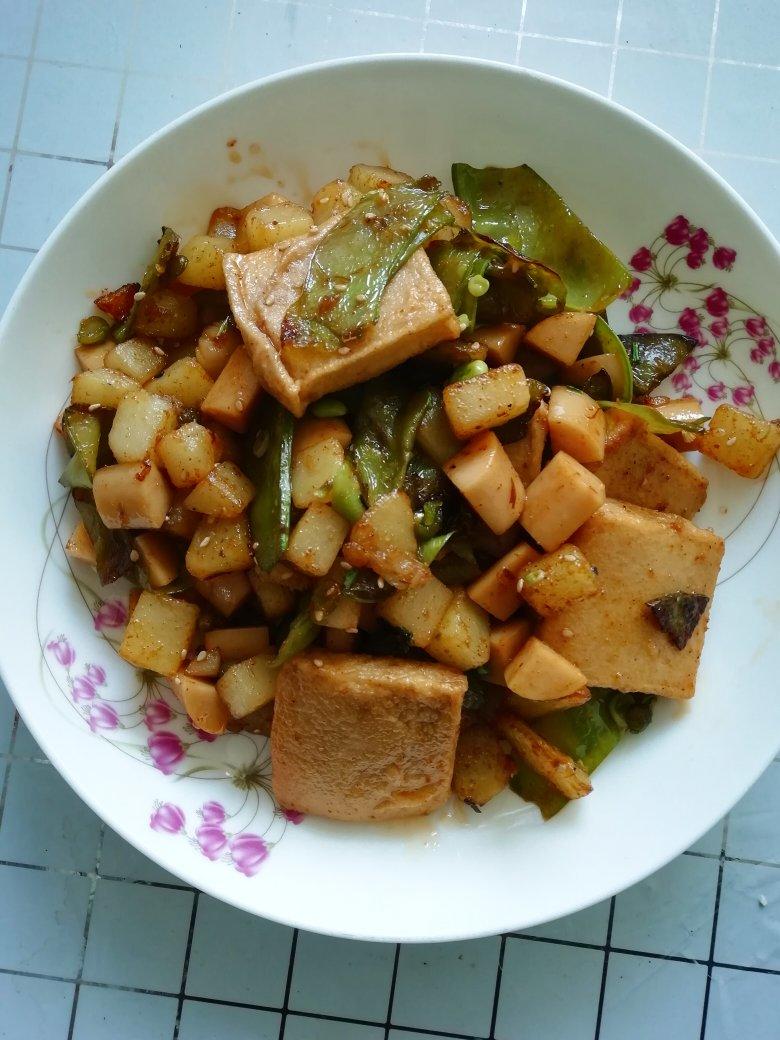 香辣过瘾的孜然土豆火腿，比路边摊还好吃