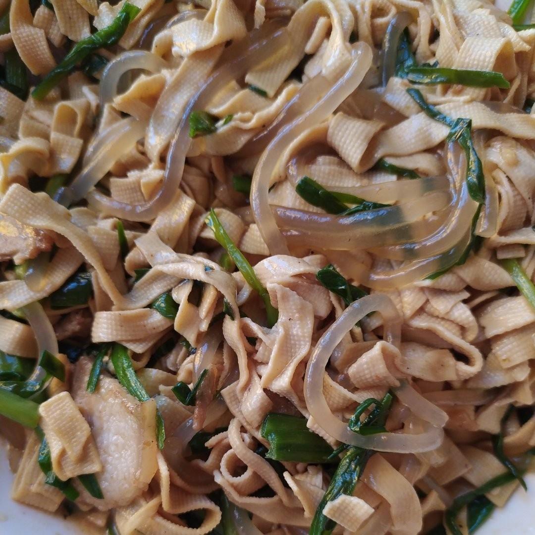 家常干豆腐炖粉条
