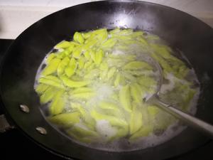 菠菜汁面疙瘩的做法 步骤9