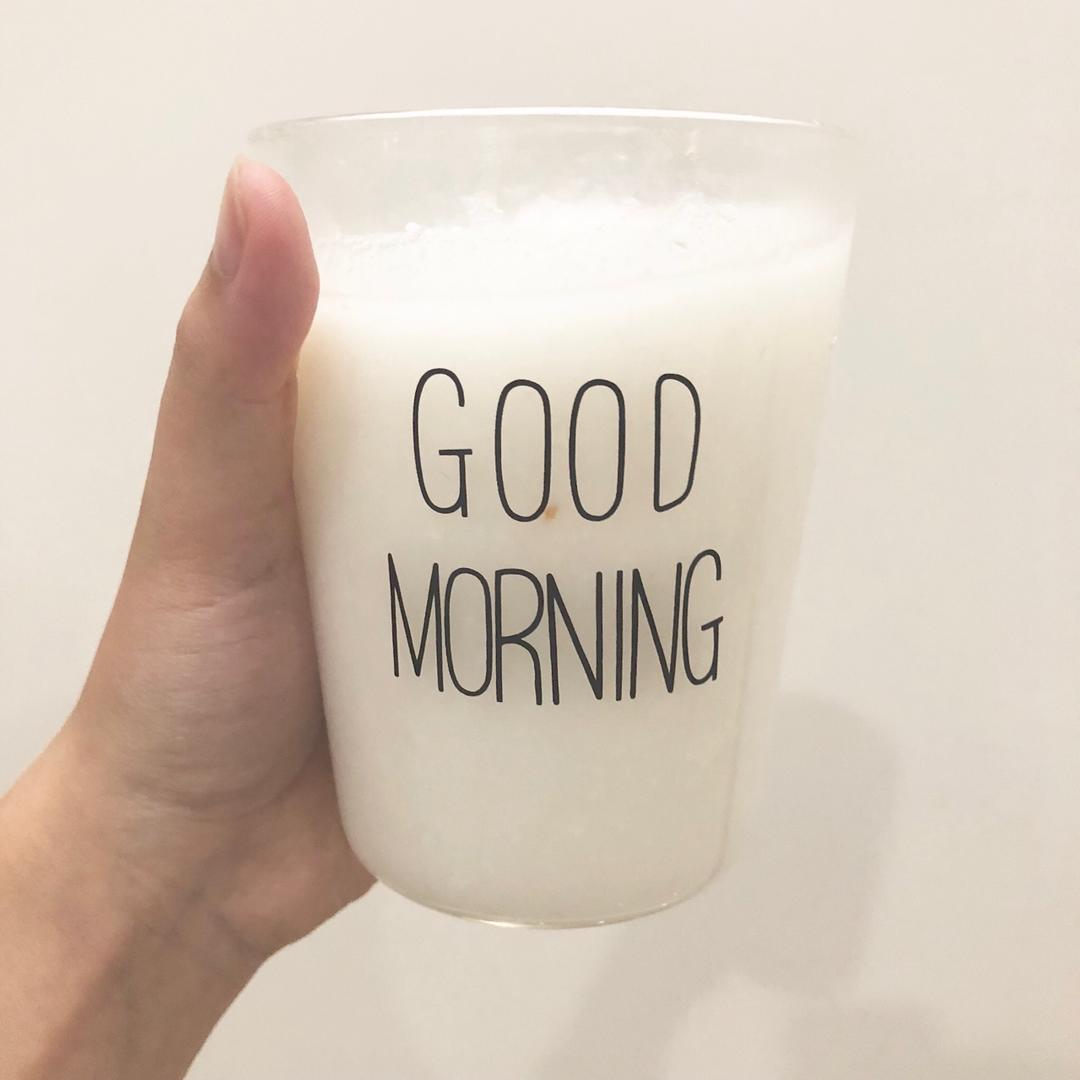 鲜榨椰汁（椰奶）