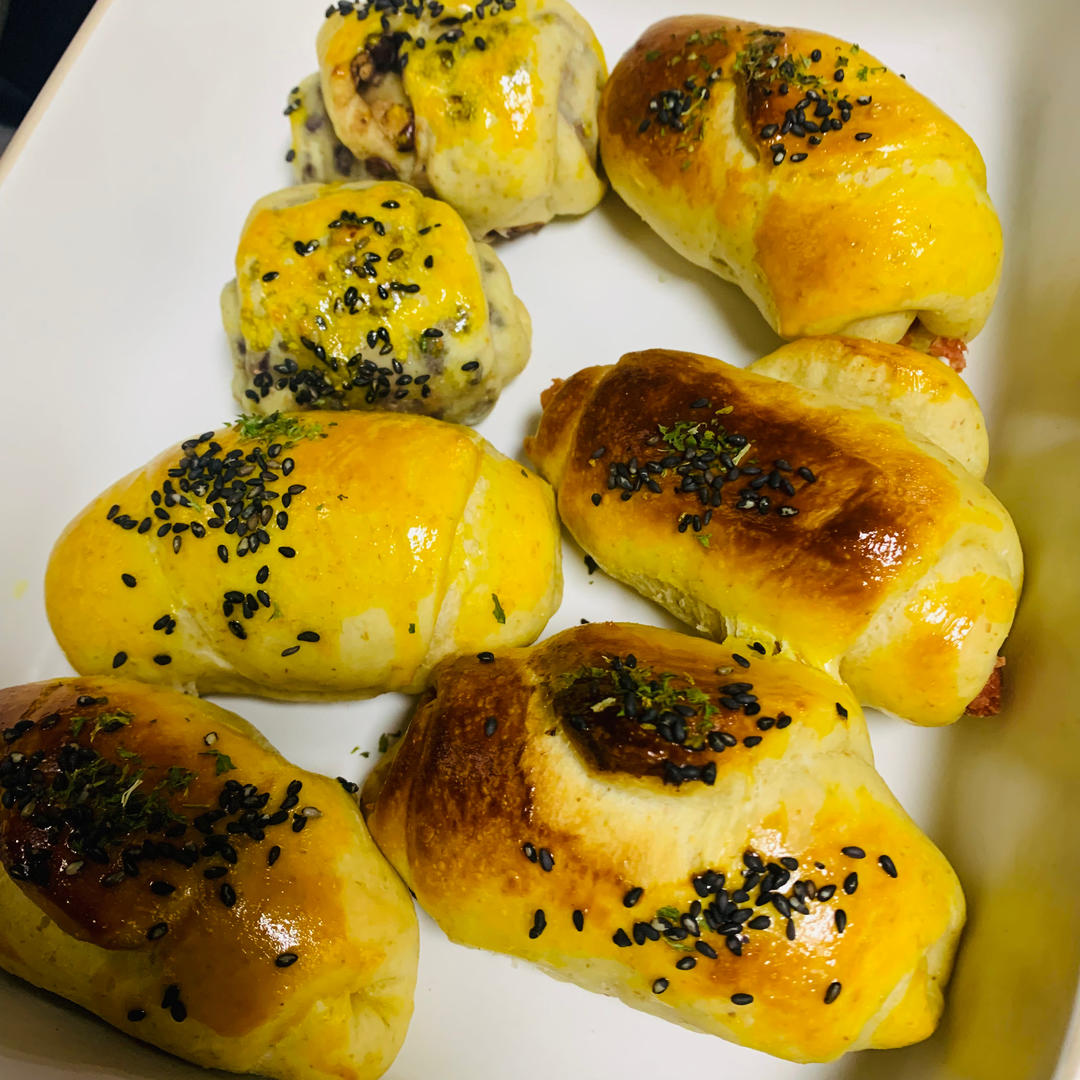 Happy520!  蒜香火腿肠面包（小热狗）给无肉不欢的你～孙小美的手作