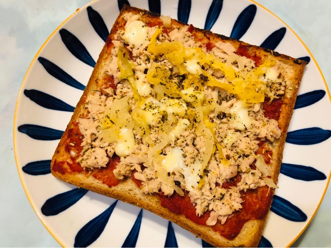 快手简易小“披萨”&蛋白质知识点| 健康·三餐