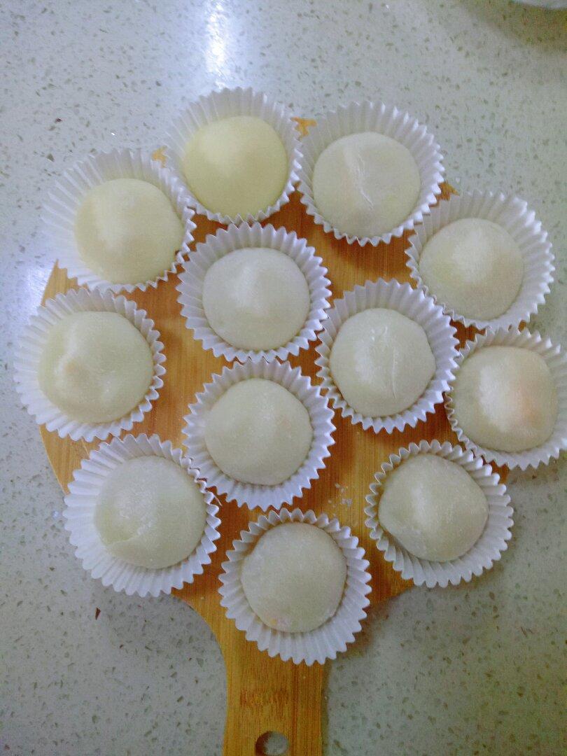 腹黑白胖子——奥利奥雪媚娘