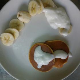 香蕉酸奶松饼（无油无糖无泡打粉）