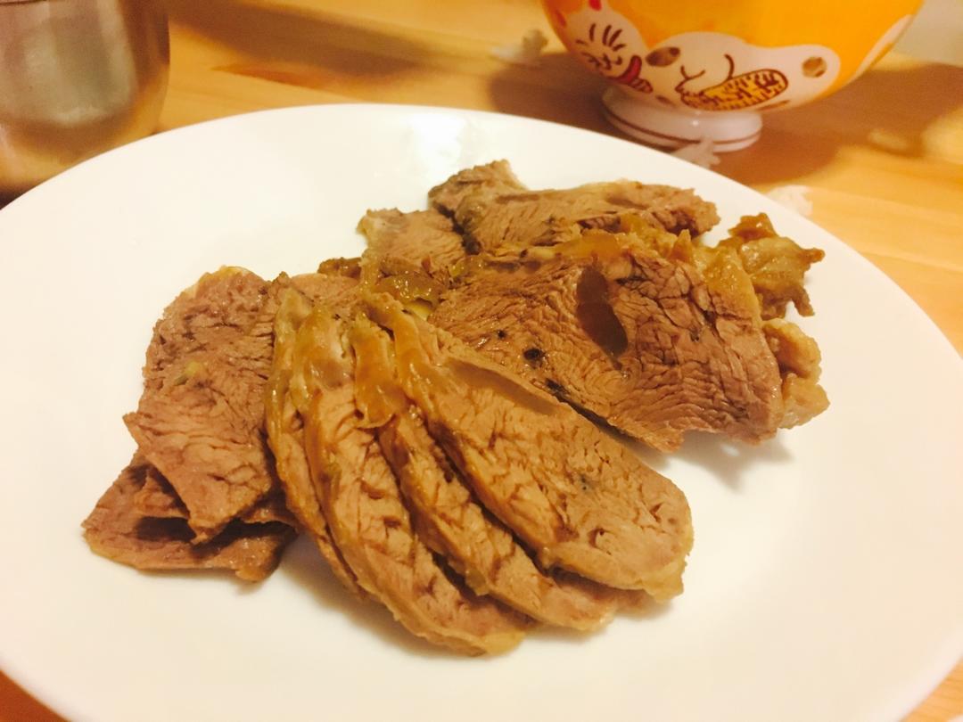 卤牛肉