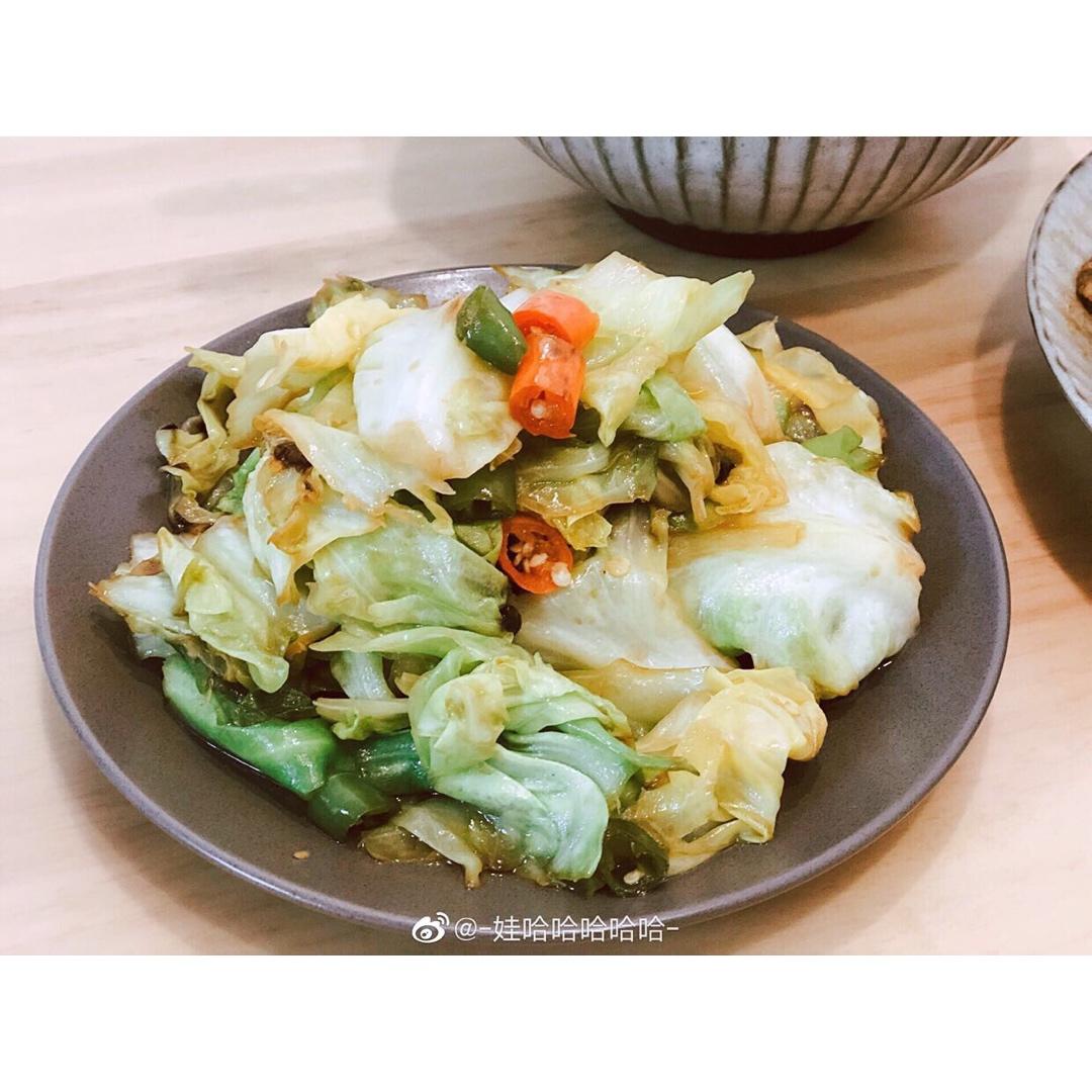 厨师长教你：“手撕包菜”的家常做法,简单又不失美味