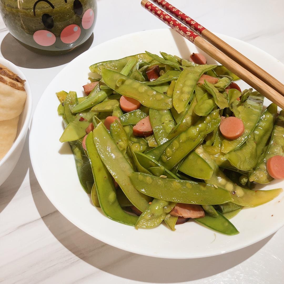 腊肠炒荷兰豆