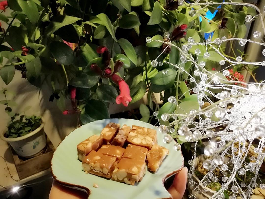 比牛轧糖还要好吃的花生太妃糖（消耗淡奶油）