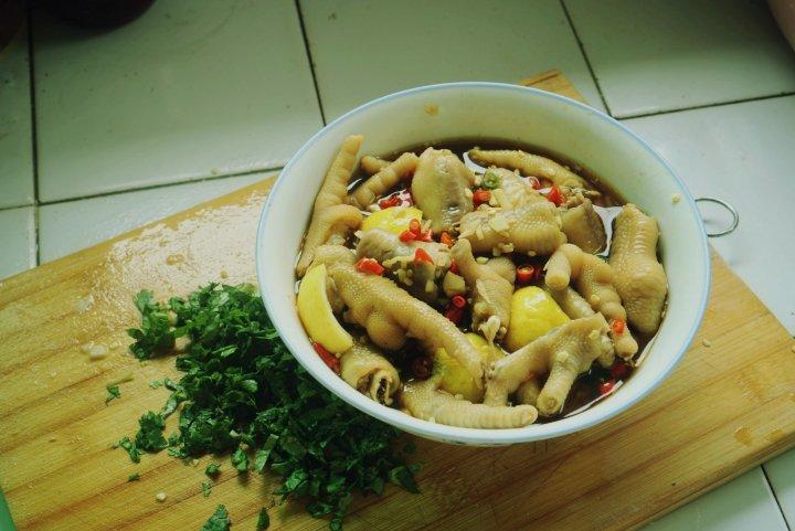 香辣蒜香凉拌爽脆鸡脚