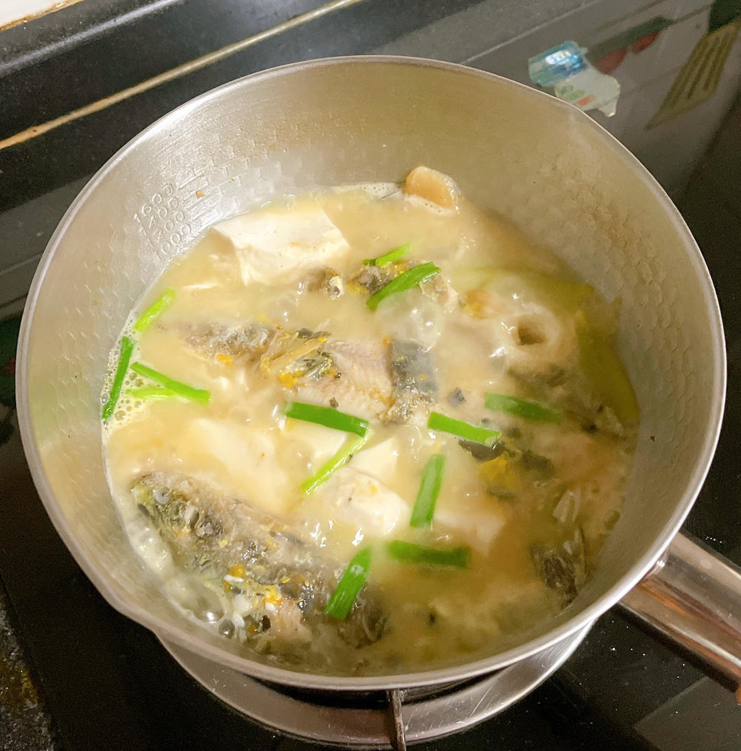 昂刺鱼豆腐汤（黄辣丁）