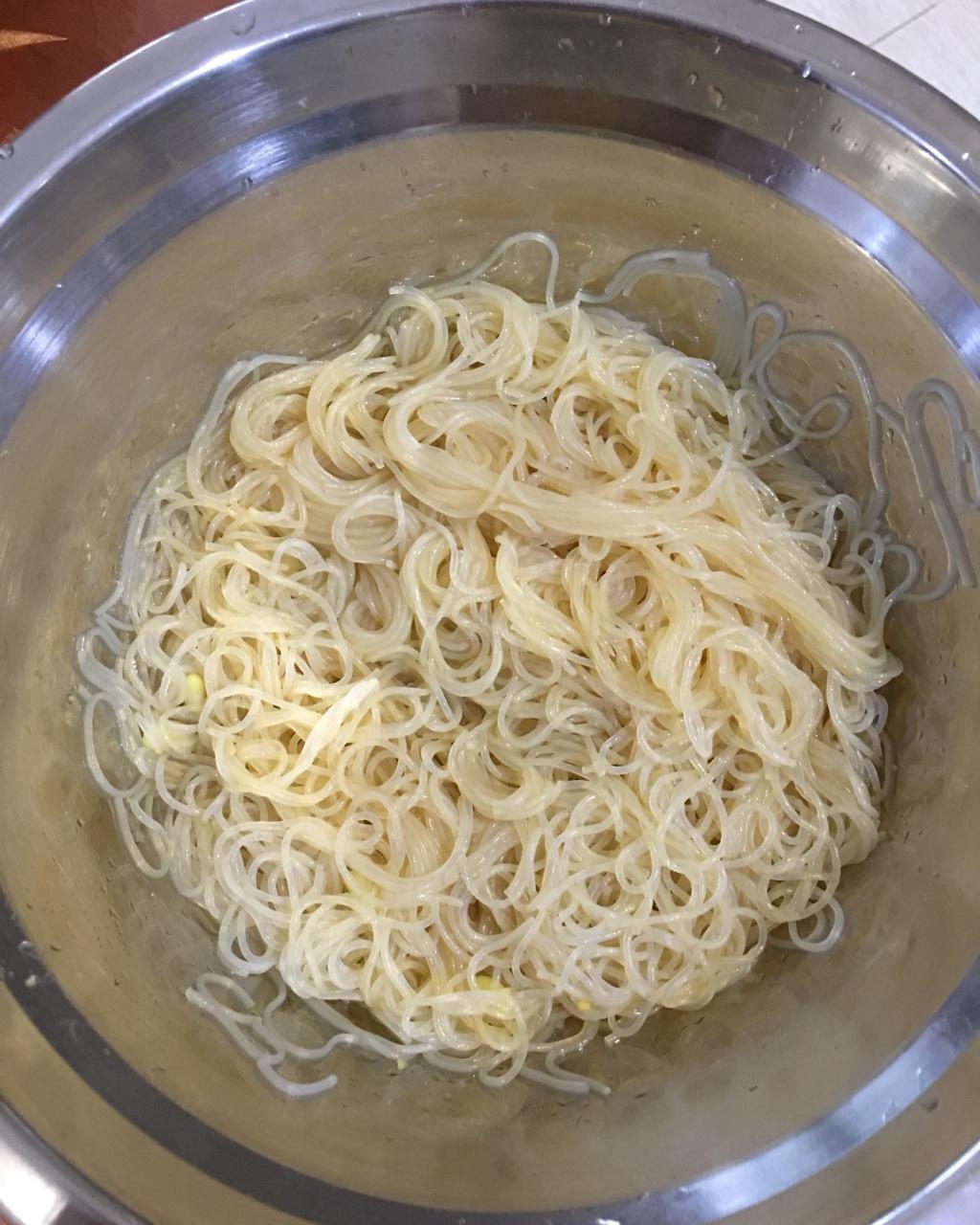 张姐-蒜蓉粉丝蒸鲍鱼