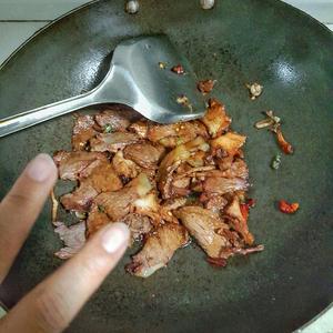 熟牛肉炒大白菜的做法 步骤7