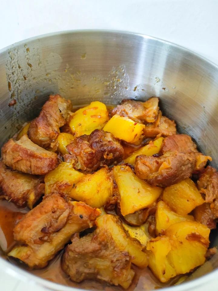 菠萝炒排骨（无油炸版）