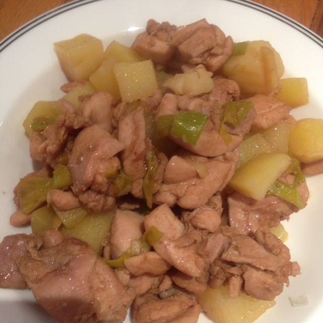 土豆炖鸡块