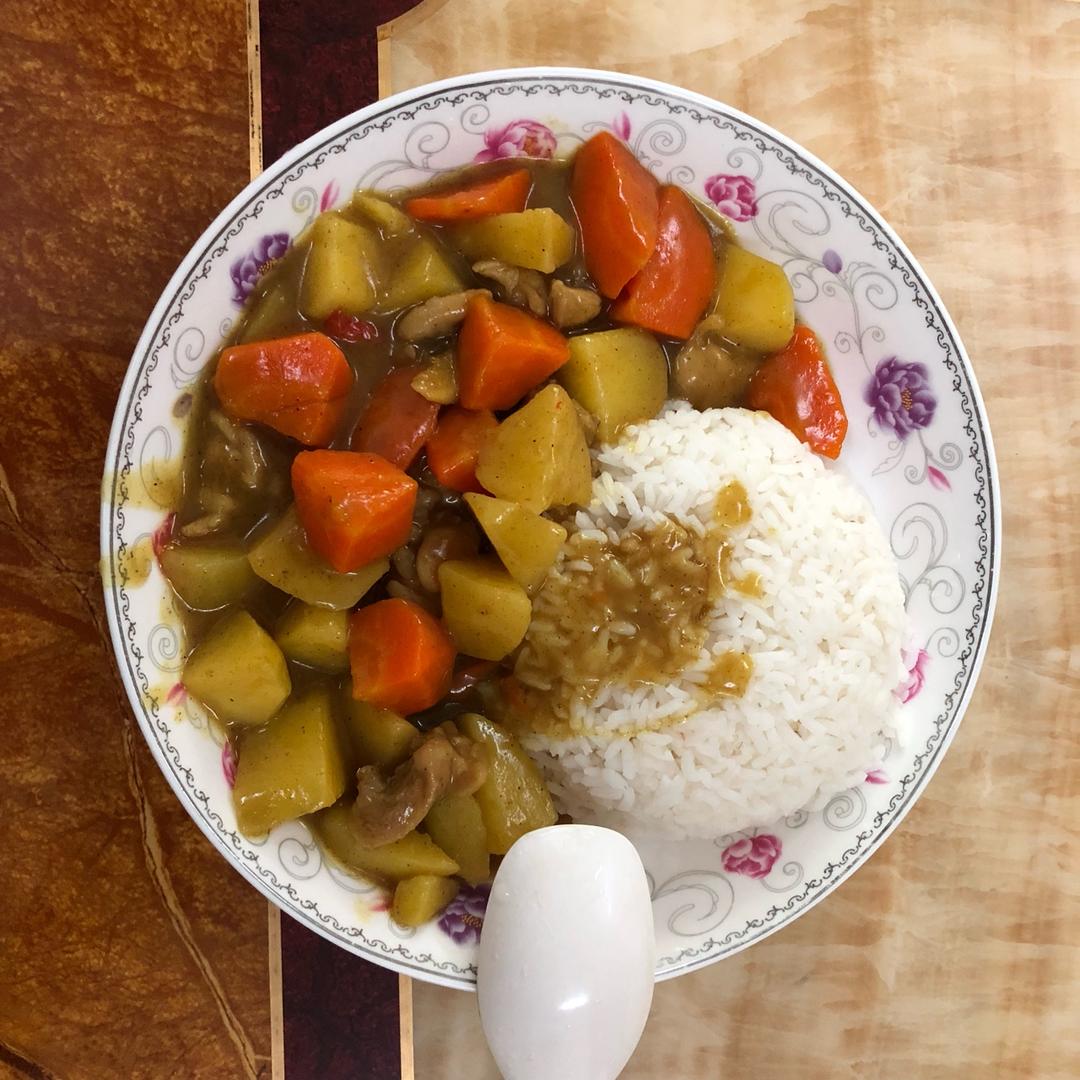 咖喱鸡肉饭