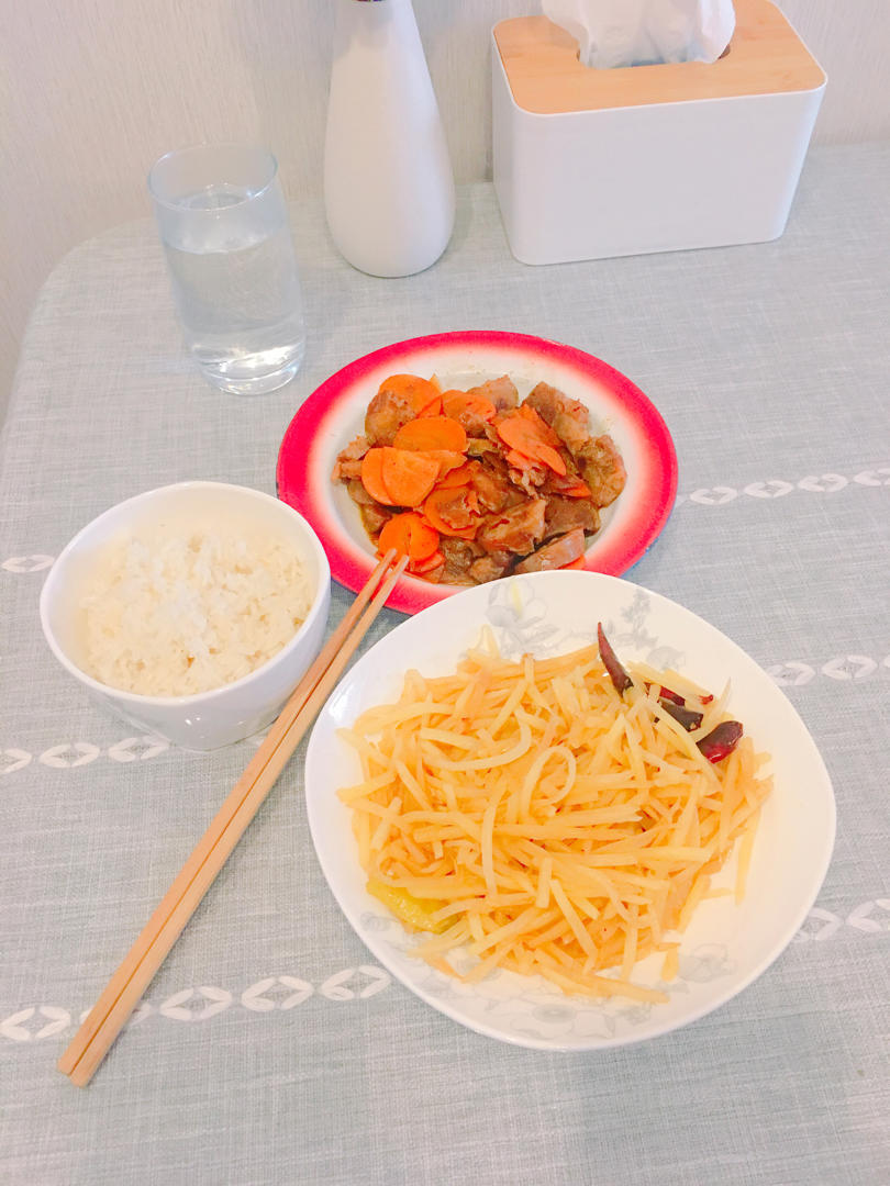 厨师长教你：“炝炒土豆丝”的家常做法，口感爽脆