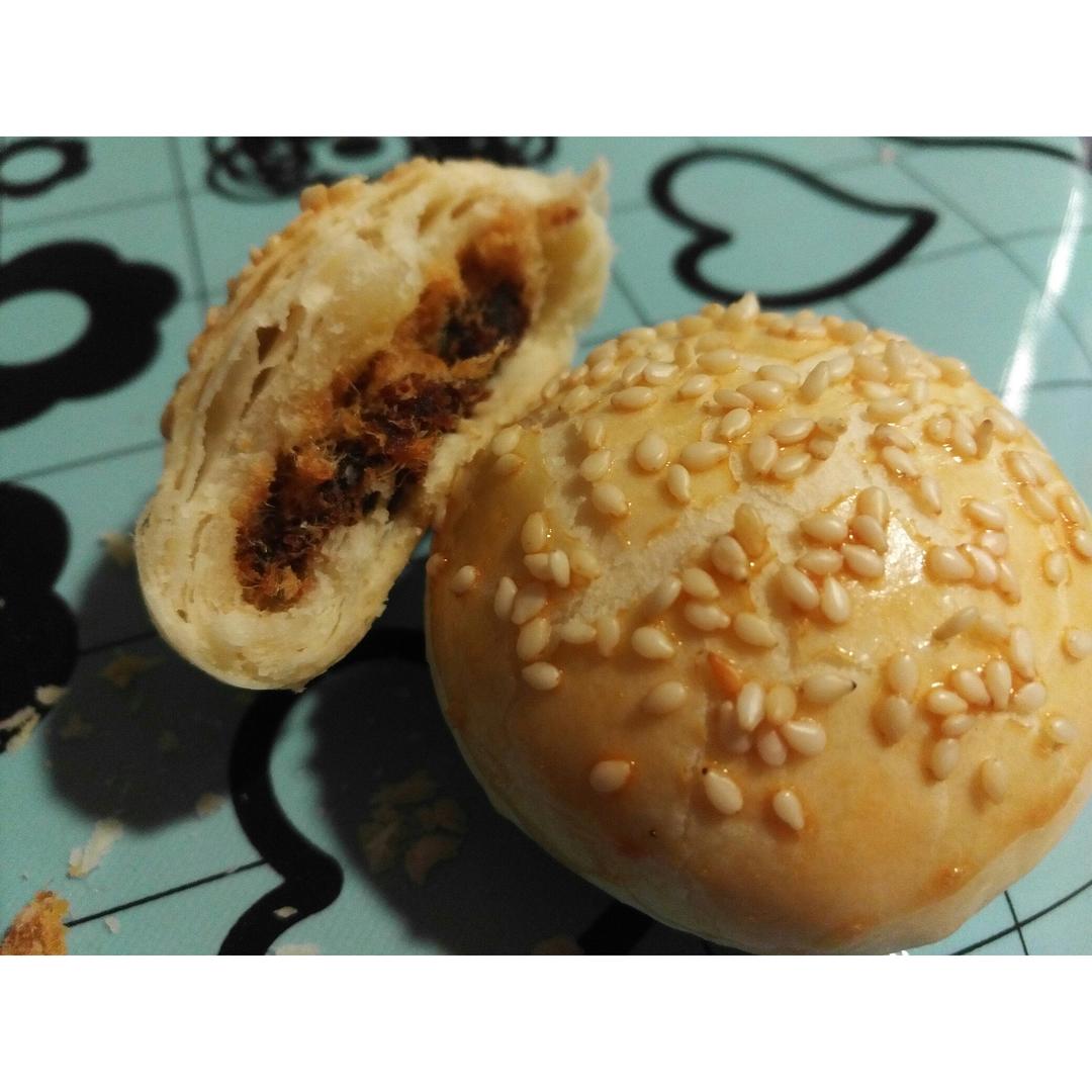 相亲相爱肉松酥饼