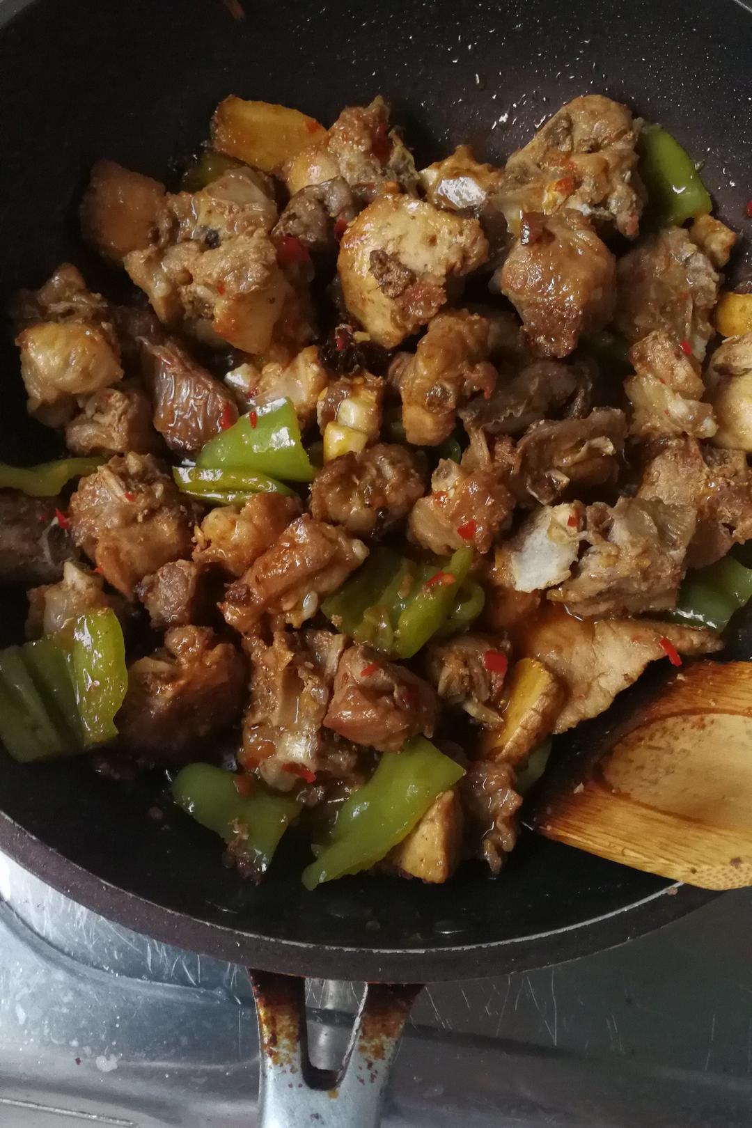 甩手掌柜s做的红烧排骨川味改良版