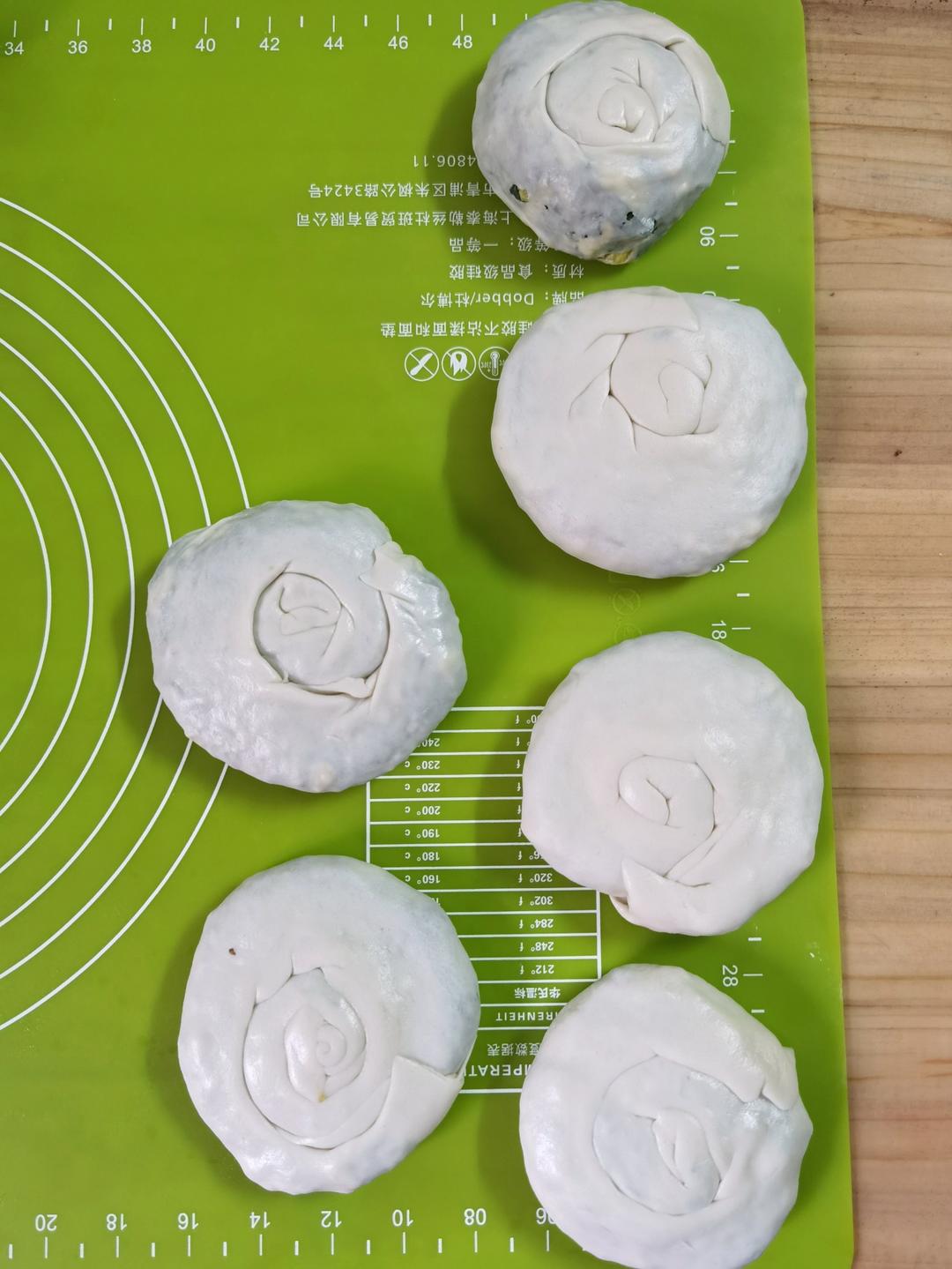 薄皮大馅韭菜鸡蛋饼