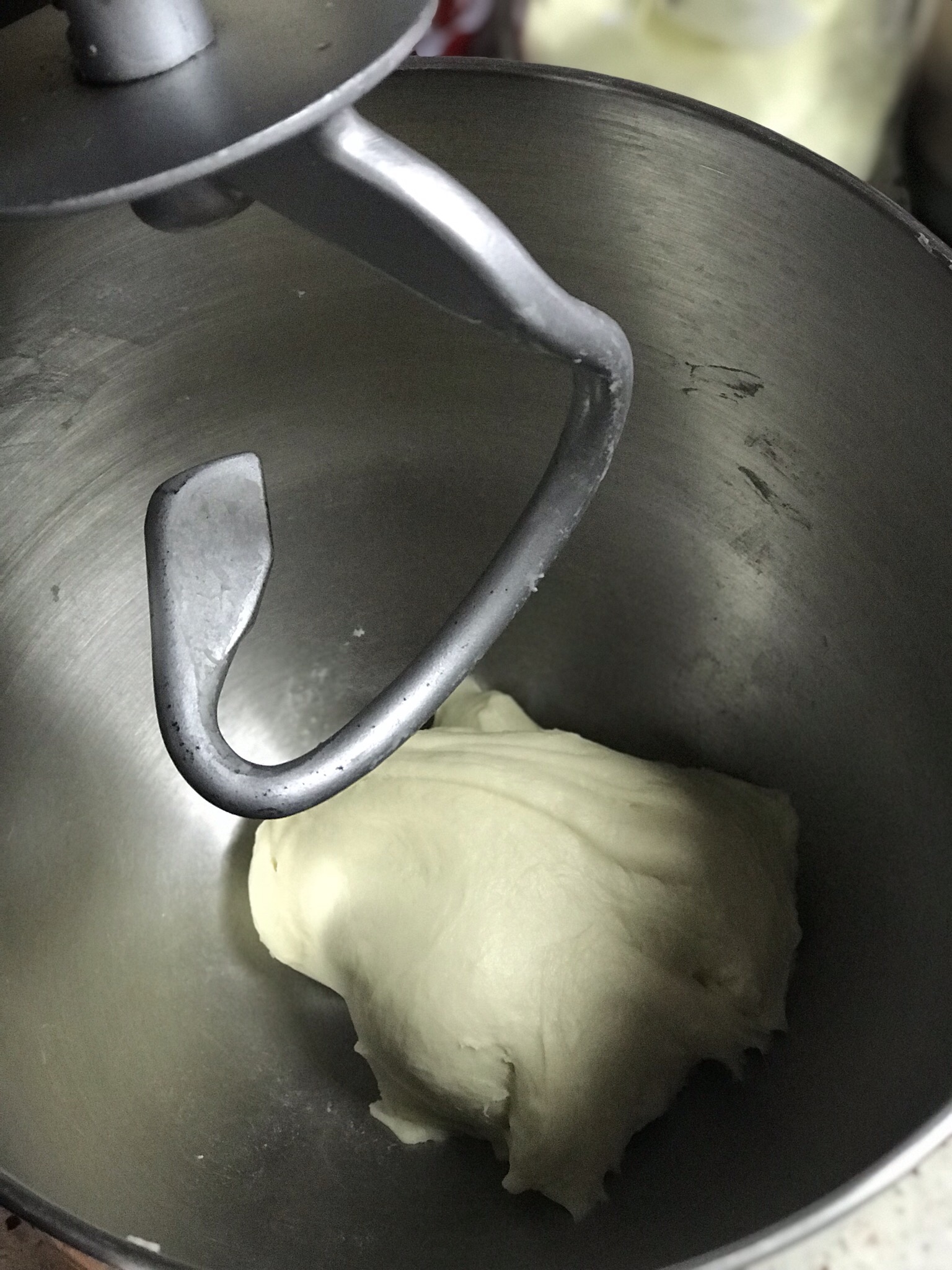 柔软的香葱肉松面包的做法 步骤3