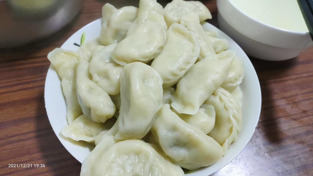 芹菜猪肉馅儿饺子