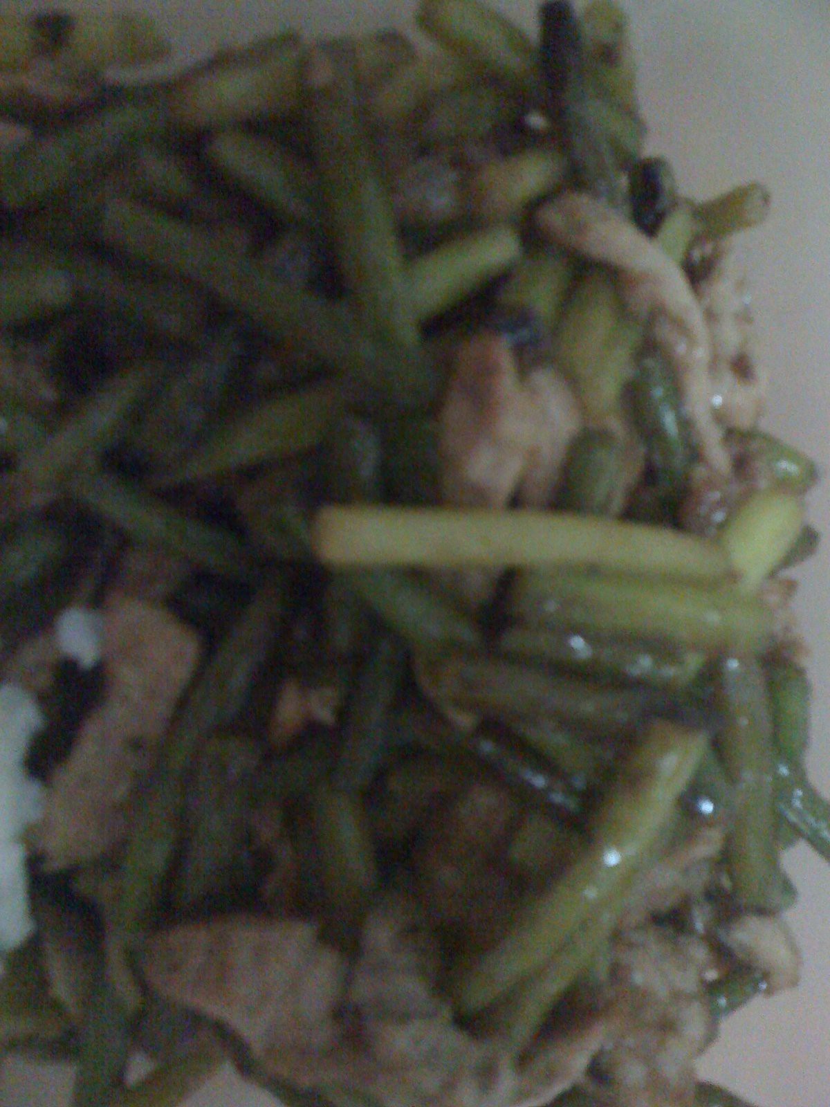 蒜苔炒肉丝