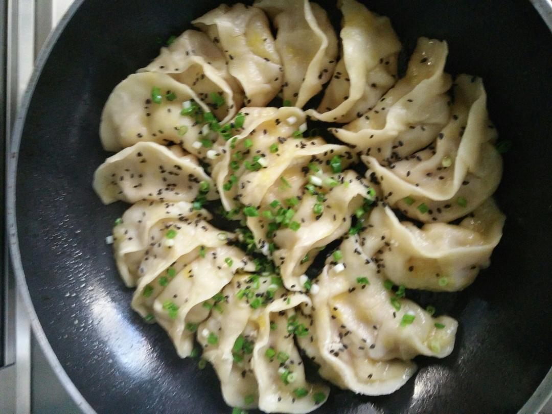 花样四喜鲜肉生煎（蒸）饺