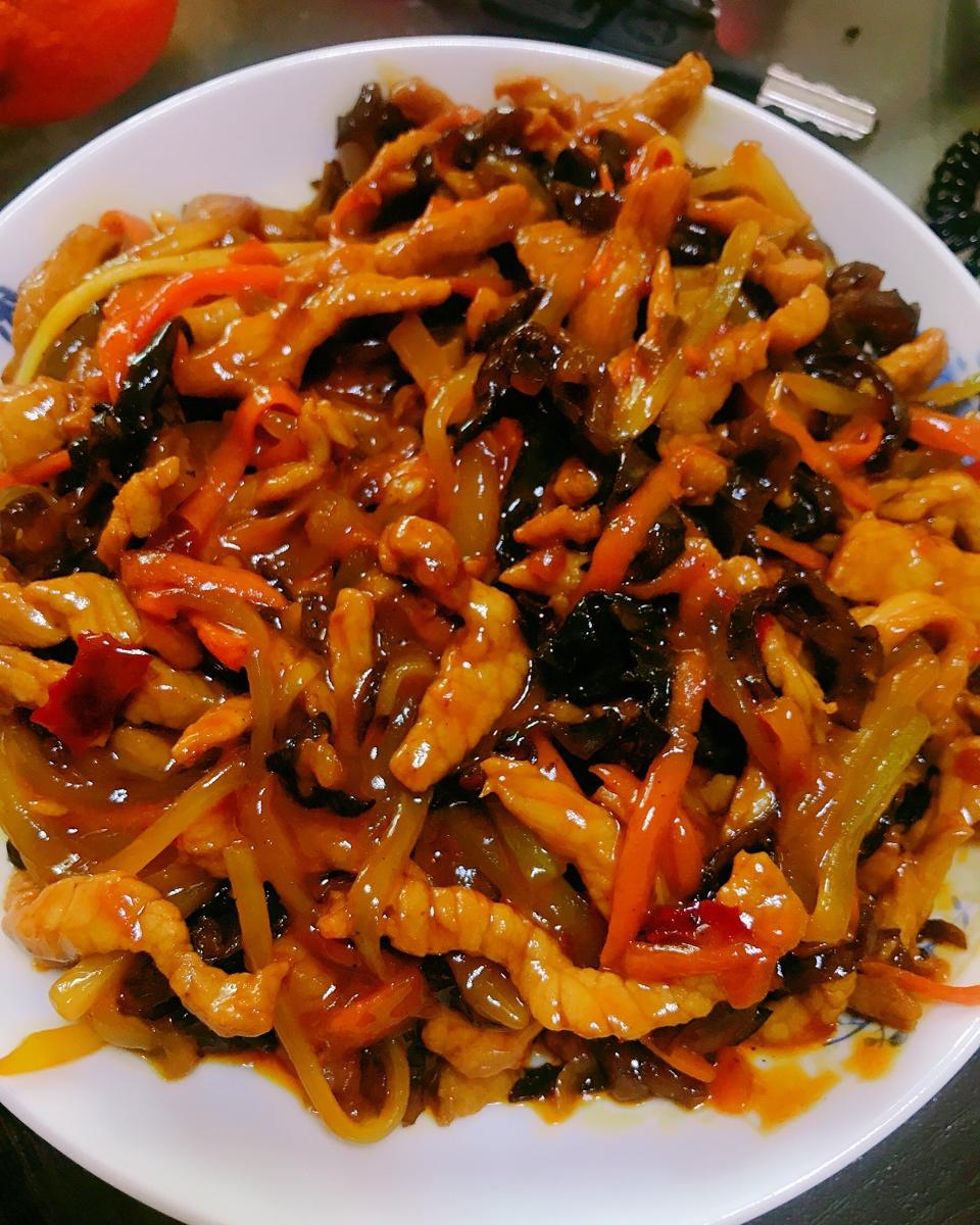 超好吃的鱼香肉丝（做法相当简单，一看就会）